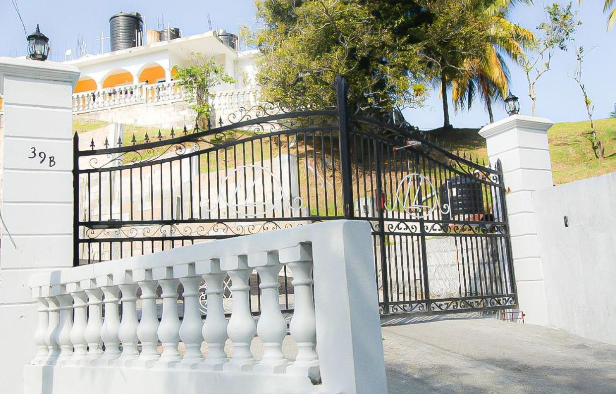 Red Hassell Manor Hotel Port Antonio Exterior foto